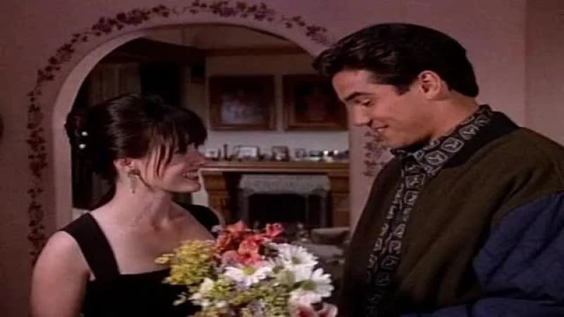 Кадры из сериала Беверли-Хиллз 90210 (1990)